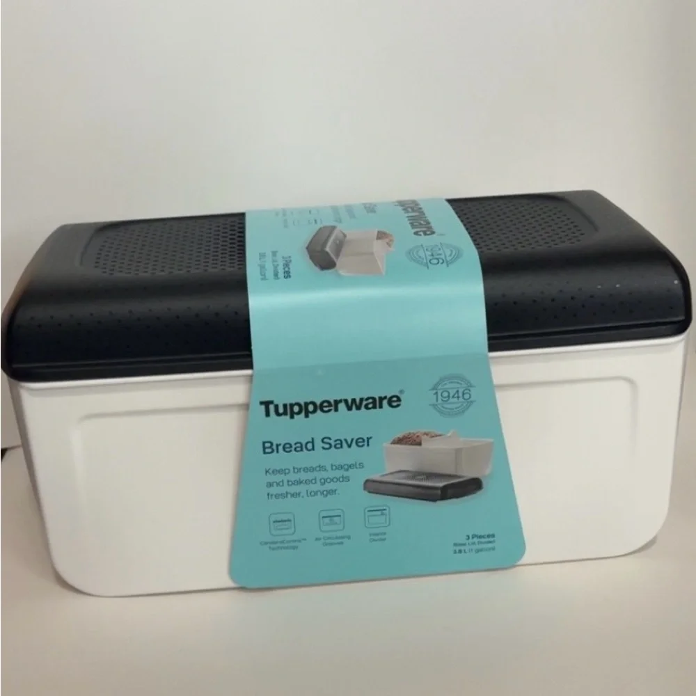 Tupperware Bread Saver Black and White - Picture 1 of 3